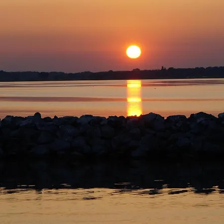 Gartendeck 421 アパート *